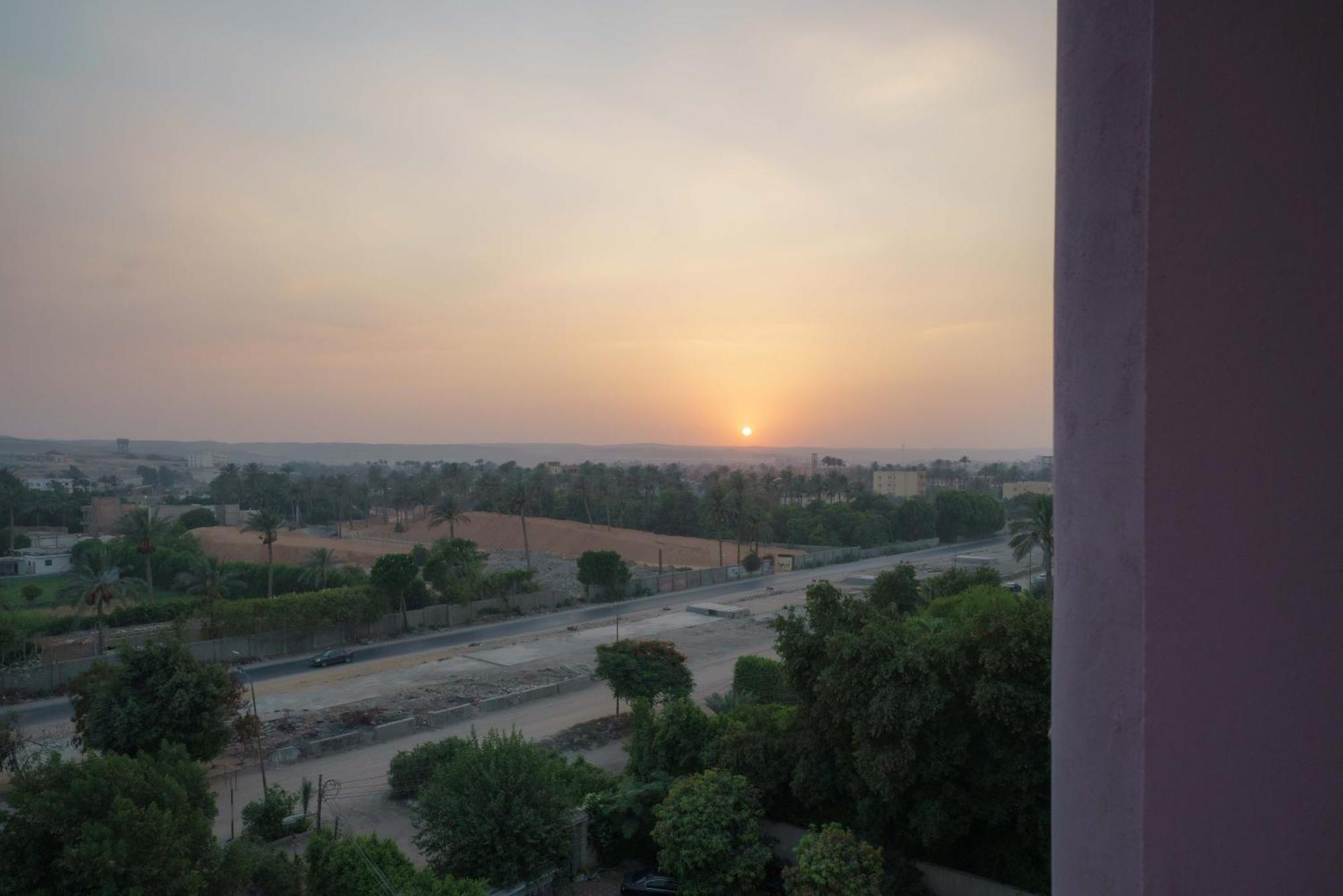 فندق Pyramids Sunshine View Kafret el-Gabal المظهر الخارجي الصورة